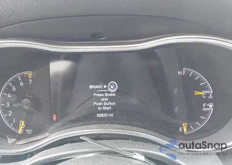 2020 Jeep Grand Cherokee Laredo E 4X4 из США, поврежденный, VIN 1C4RJFAG8LC372093